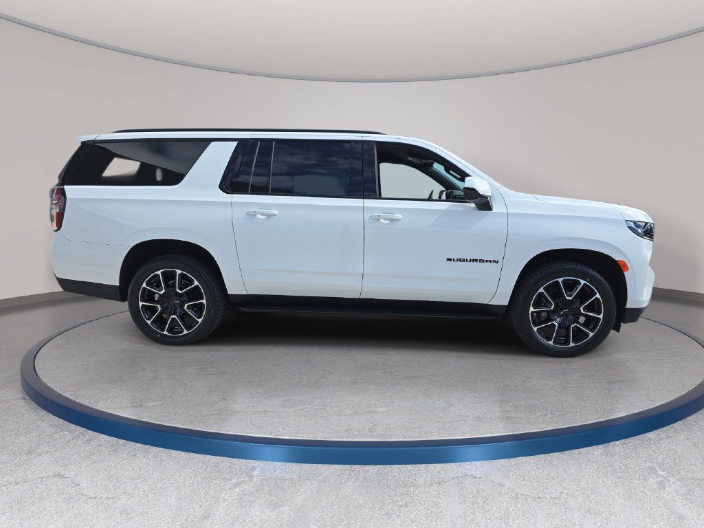 Used 2024 Chevrolet Suburban RST AWD/4WD image 5