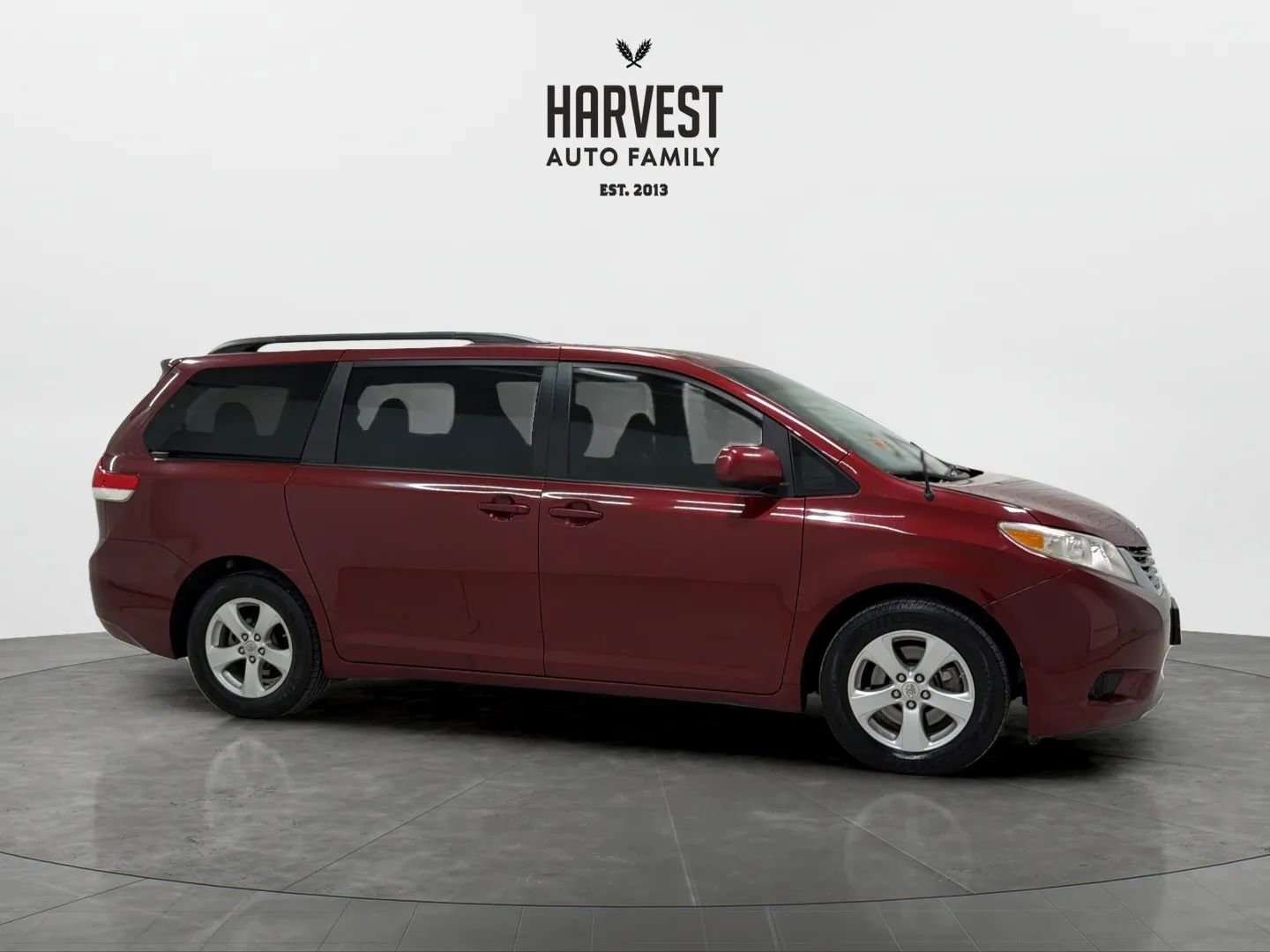 Used 2011 Toyota Sienna LE FWD image 9