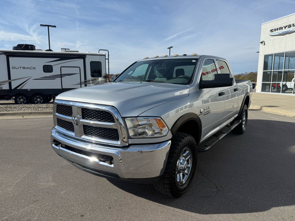 Used 2017 RAM 3500 Tradesman w/ Chrome Appearance Group image 7