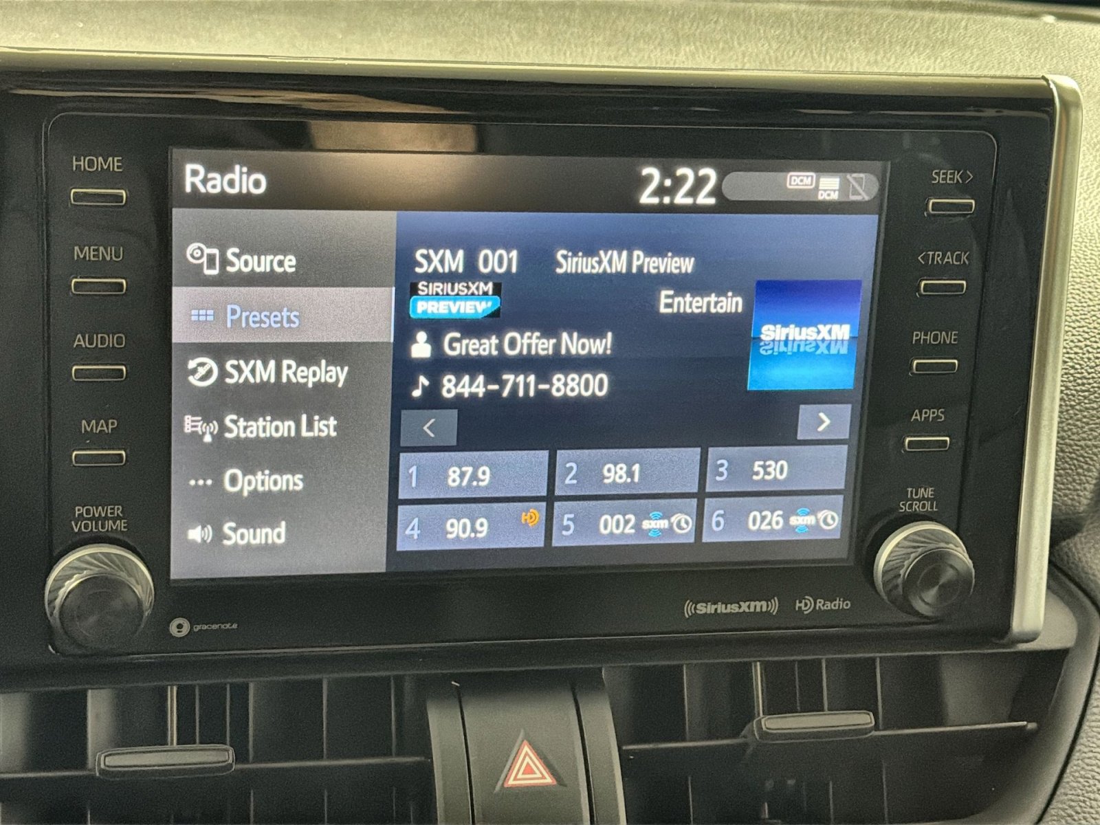 Used 2021 Toyota RAV4 XLE w/ Convenience Package image 18