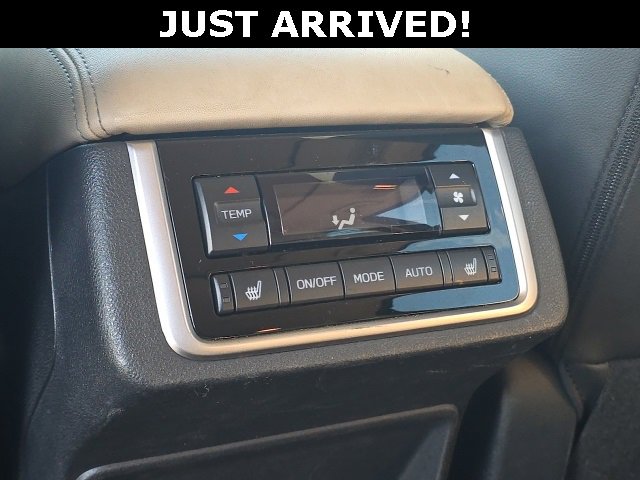 Used 2023 Subaru Ascent Limited w/ Technology Package image 14