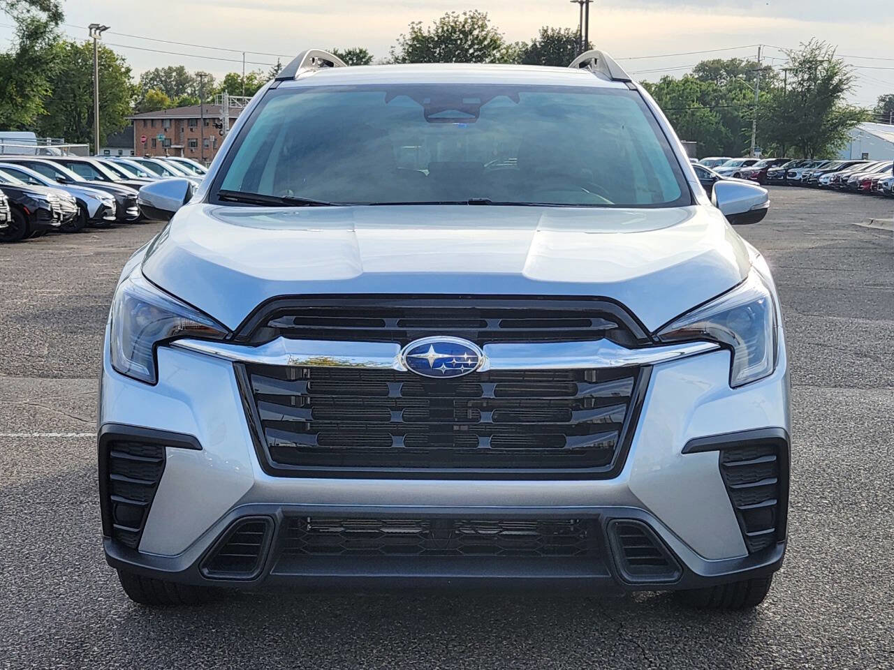 Used 2023 Subaru Ascent Premium image 5