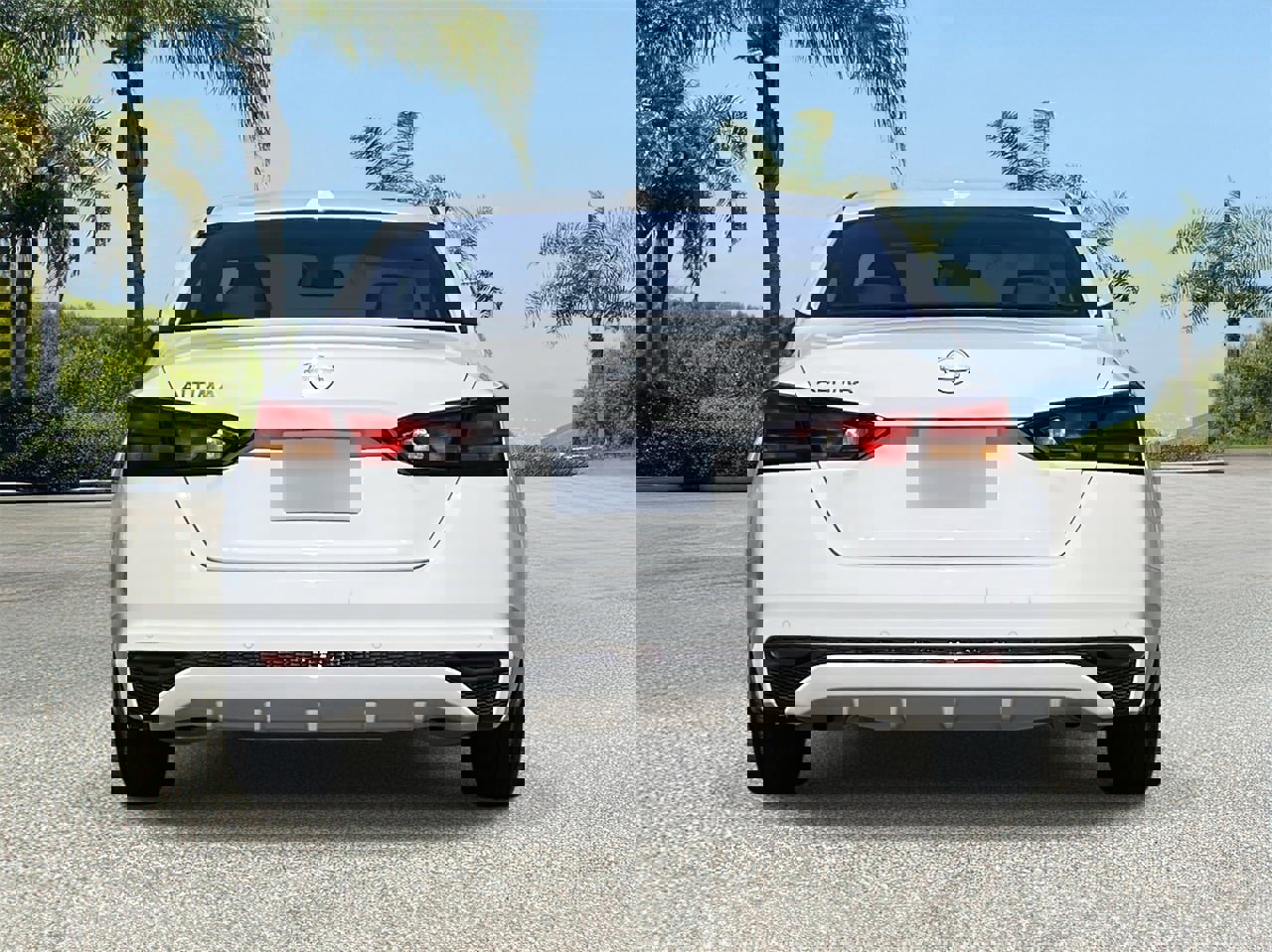 Certified 2025 Nissan Altima 2.5 S image 3