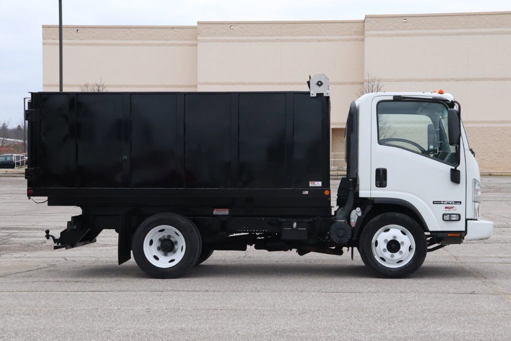 Used 2020 Isuzu NPR image 9