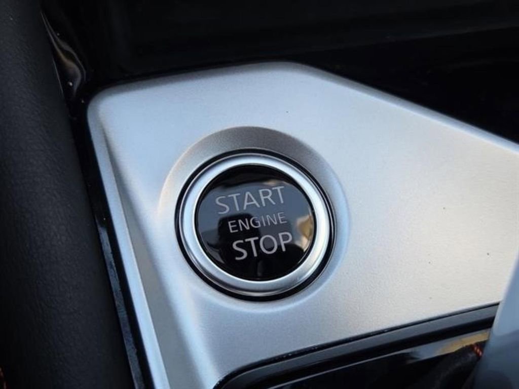 New 2025 Nissan Altima 2.5 SR image 10