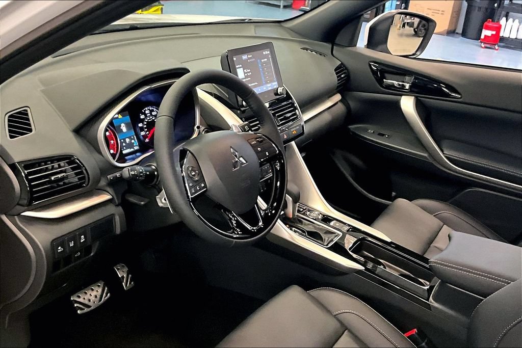 New 2026 Mitsubishi Eclipse Cross SEL AWD/4WD image 7