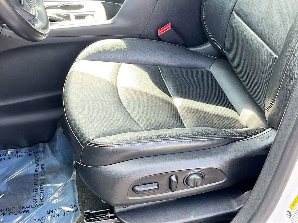 Used 2020 Chevrolet Equinox Premier FWD image 13