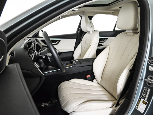 Used 2025 Mercedes-Benz E 450 4MATIC Sedan image 18