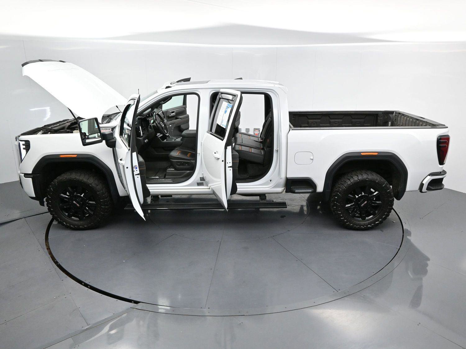Used 2024 GMC Sierra 2500 AT4 w/ AT4 Premium Plus Package AWD/4WD image 44