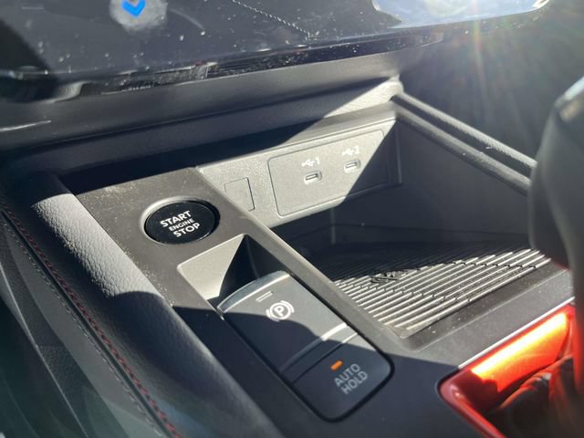 New 2026 Nissan Kicks SR FWD image 18