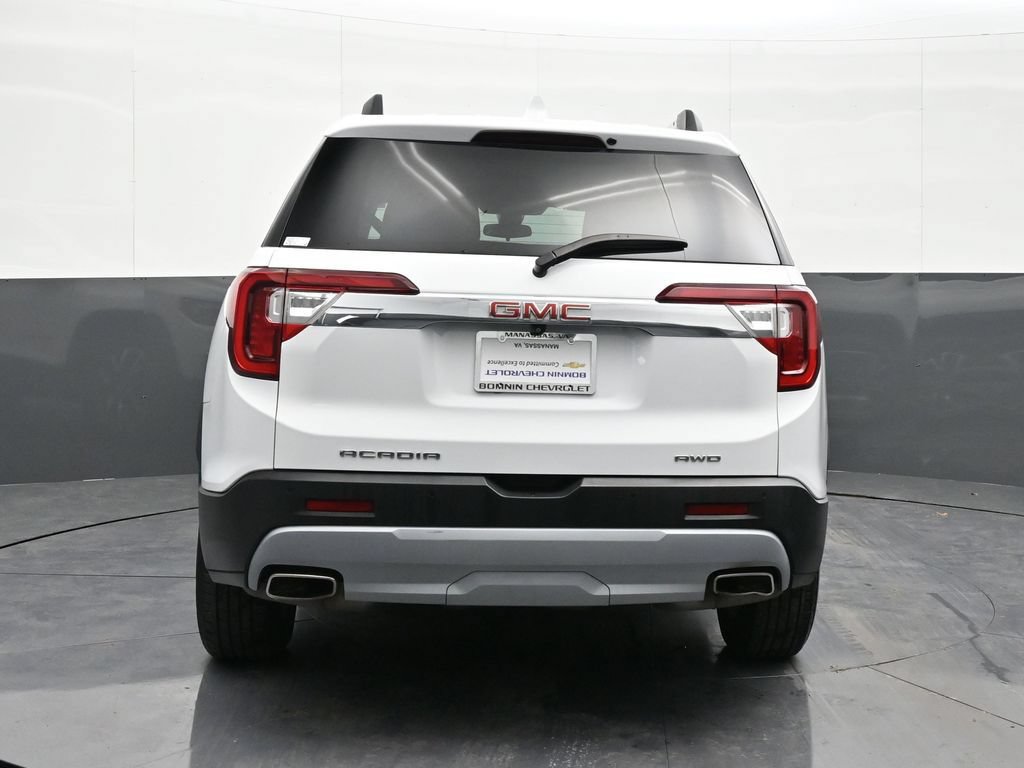 Certified 2023 GMC Acadia SLE w/ Driver Convenience Package AWD/4WD image 4