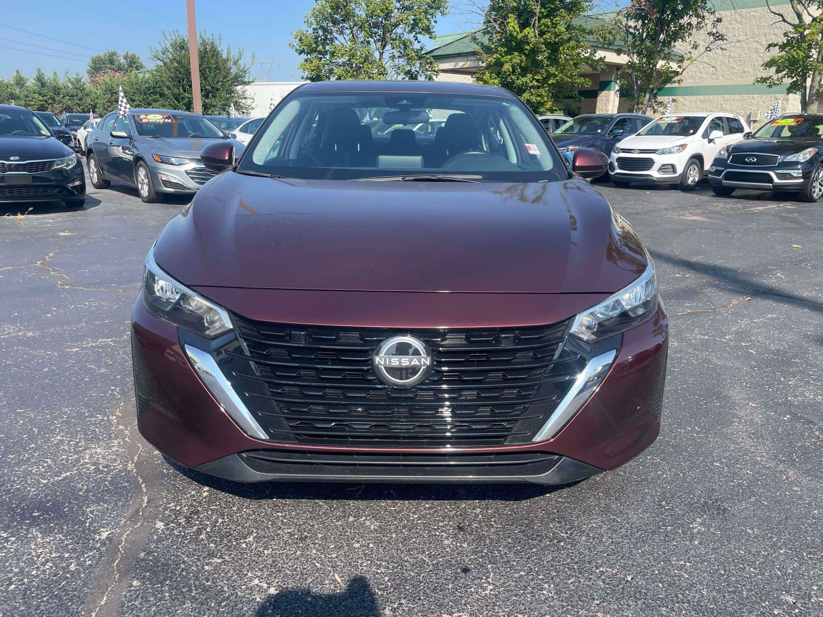 Used 2024 Nissan Sentra SV FWD image 2