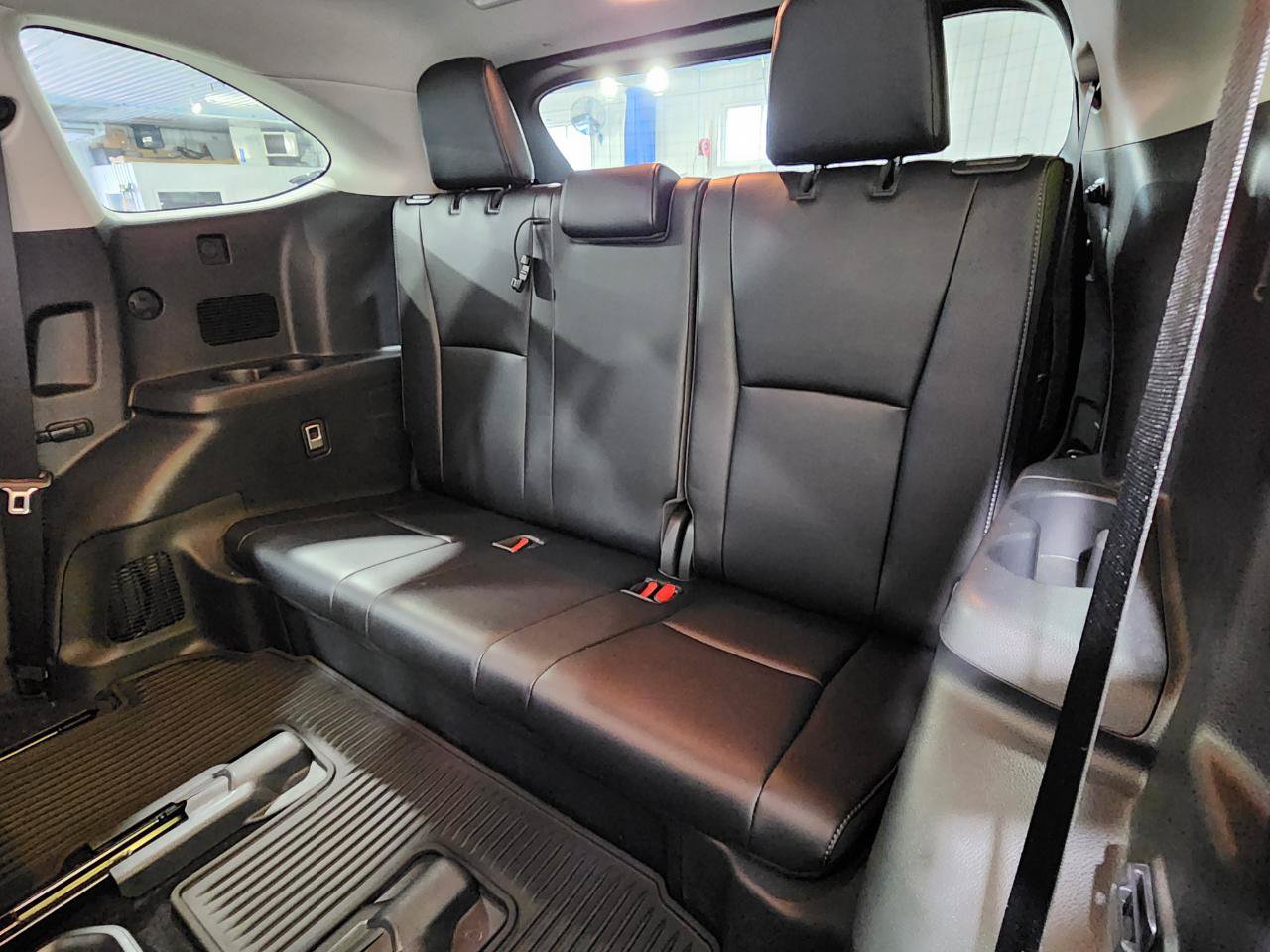 Used 2021 Toyota Highlander Limited AWD/4WD image 33