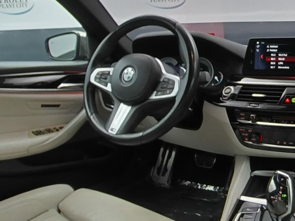 Used 2018 BMW M550i xDrive AWD/4WD image 16