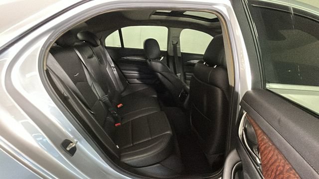 Used 2018 Cadillac CTS Luxury RWD image 29