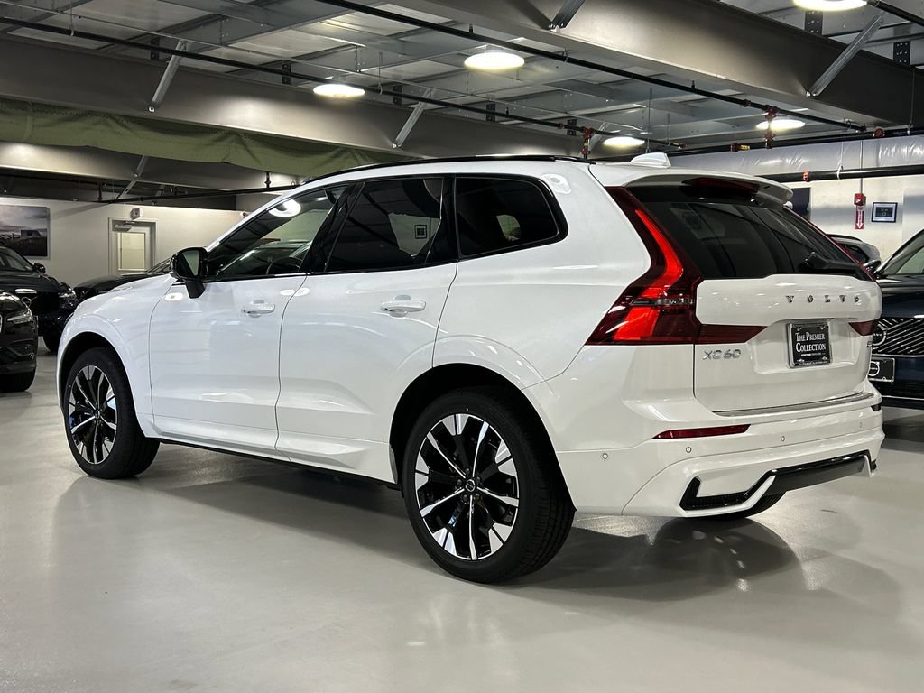 Used 2026 Volvo XC60 B5 Plus w/ Protection Package Premier AWD/4WD image 4