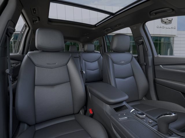New 2025 Cadillac XT6 Luxury FWD image 16