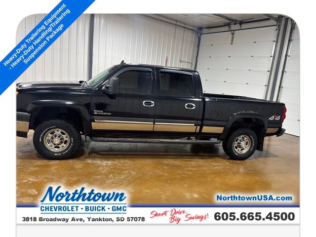 Used 2007 Chevrolet Silverado 2500 LT w/ Heavy-Duty Power Package image 2