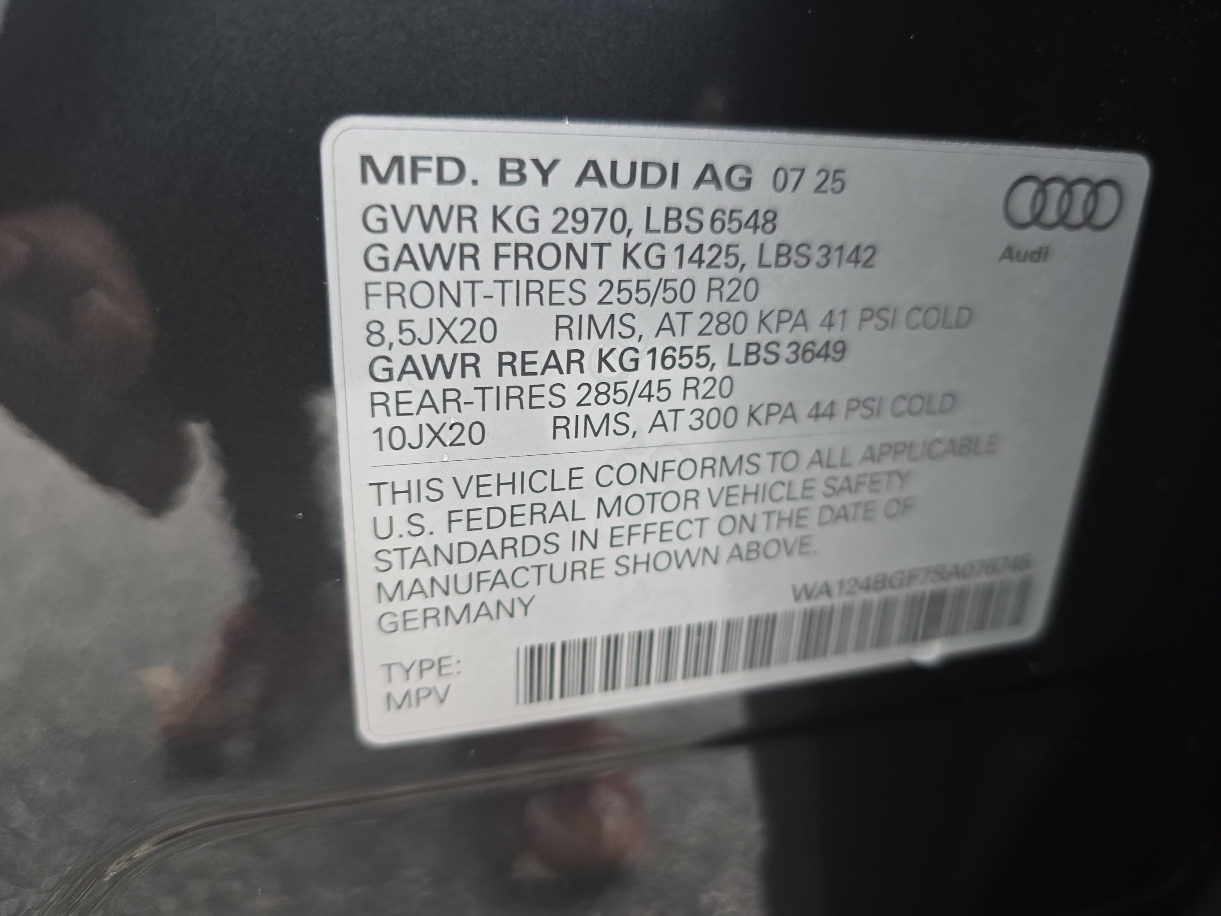 New 2025 Audi Q6 e-tron Premium Plus image 34