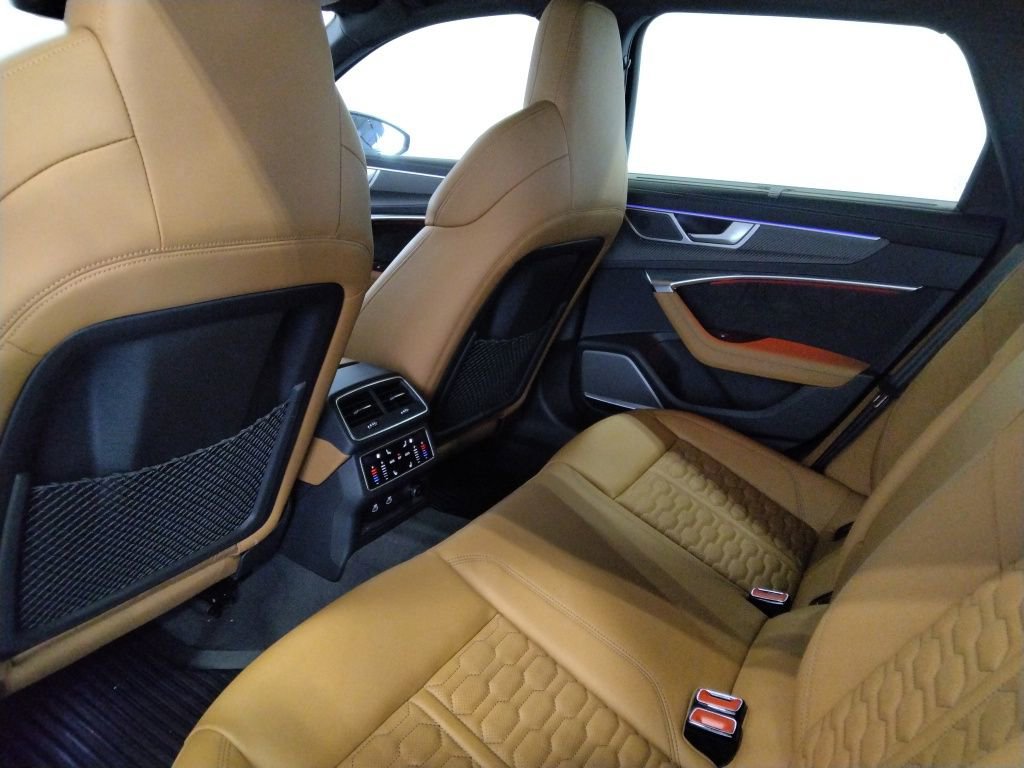 Used 2024 Audi RS 6 performance image 39