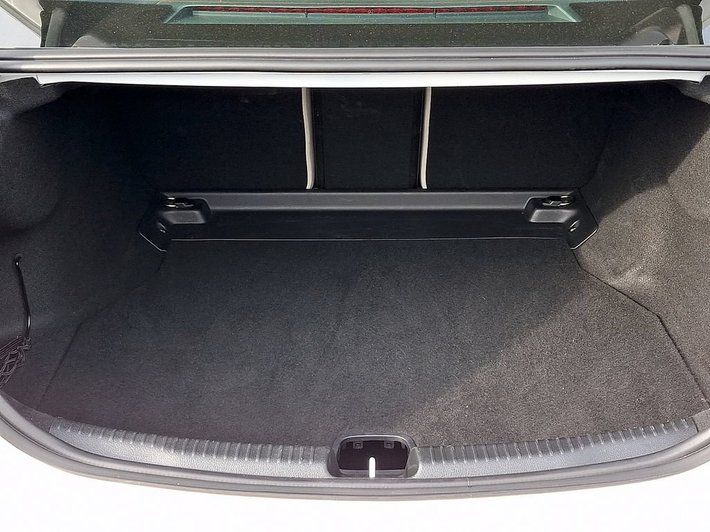 Used 2025 Mercedes-Benz C 300 Sedan image 28