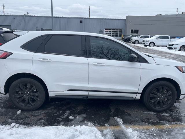 Used 2023 Ford Edge SE w/ Black Appearance Package video 4