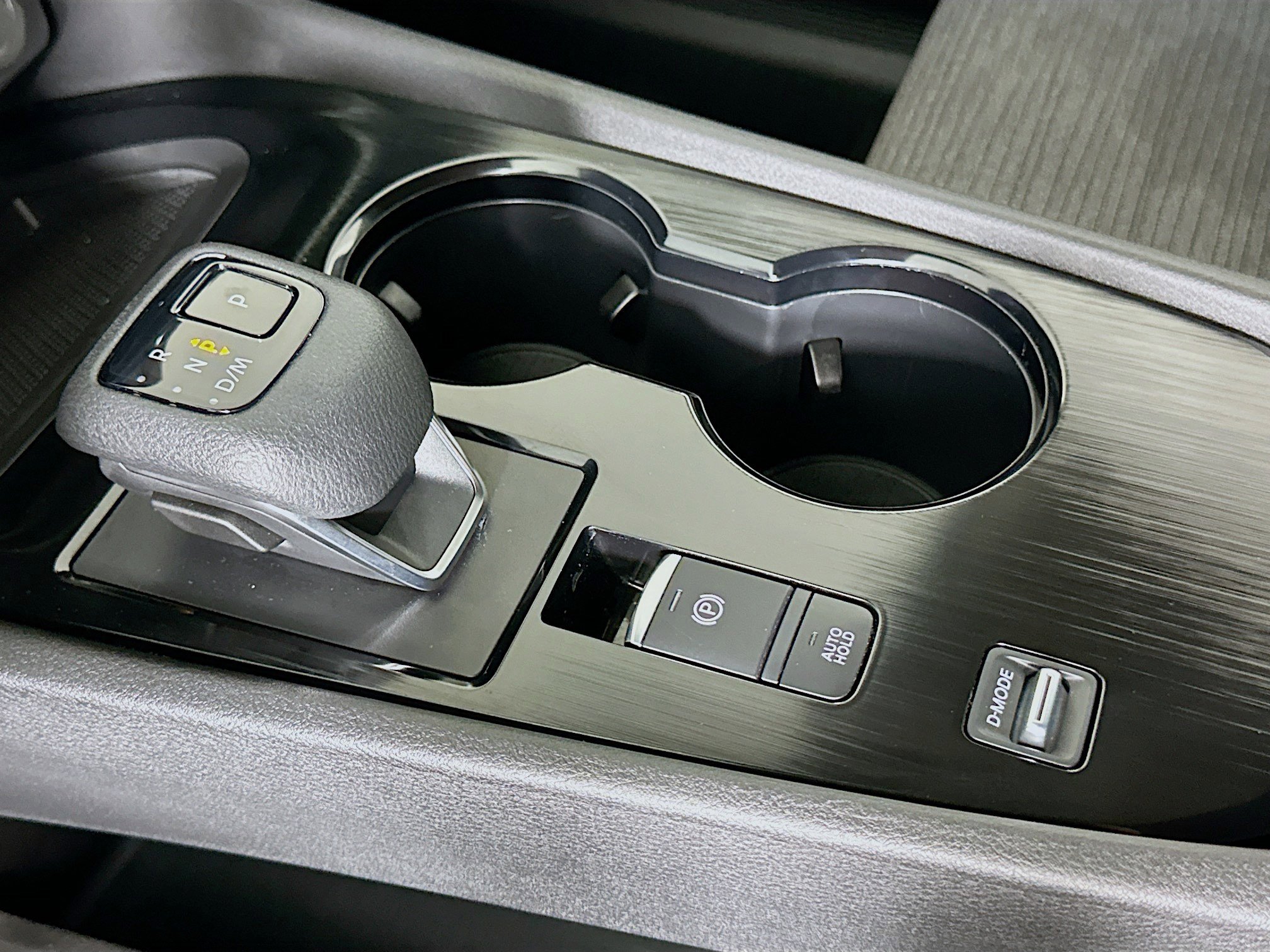 Used 2023 Nissan Rogue SV image 24