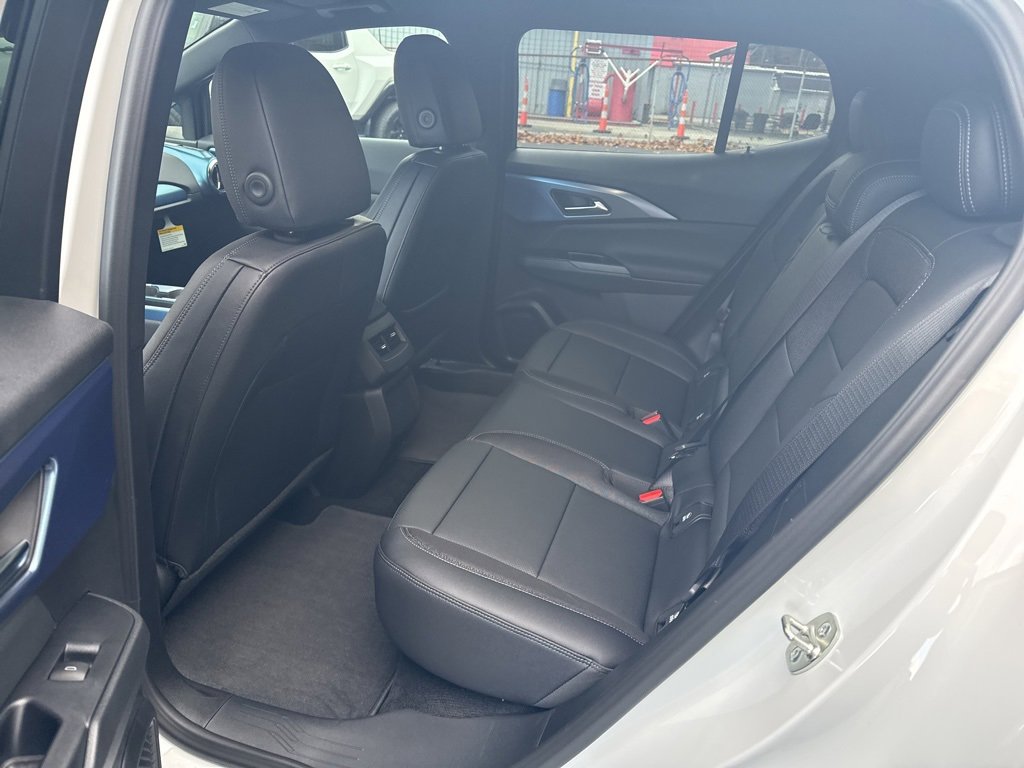 New 2026 Chevrolet Equinox EV LT image 11