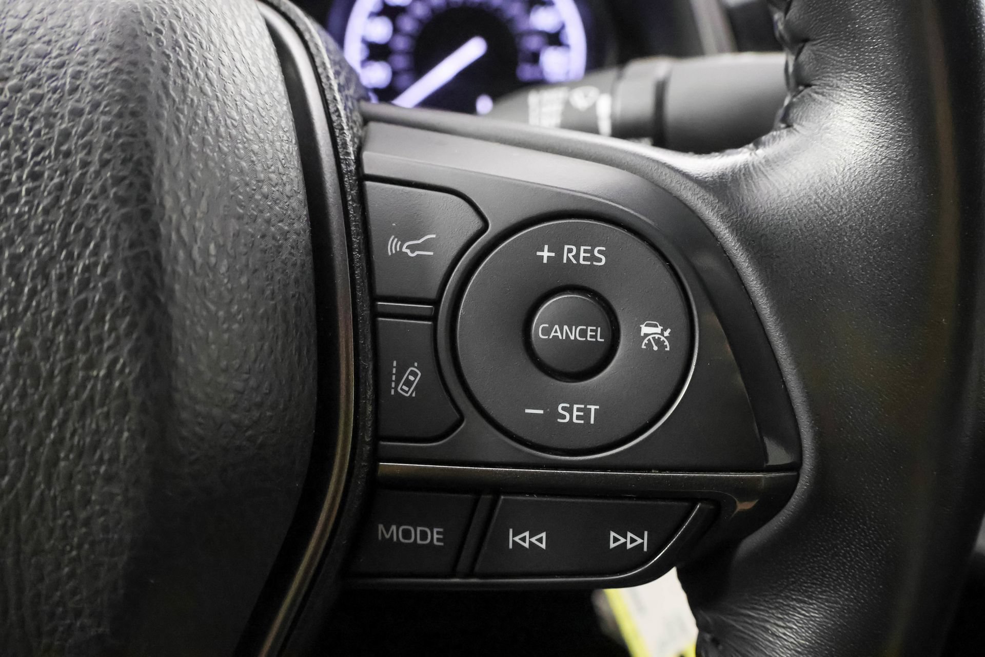 Used 2023 Toyota Camry SE FWD image 28