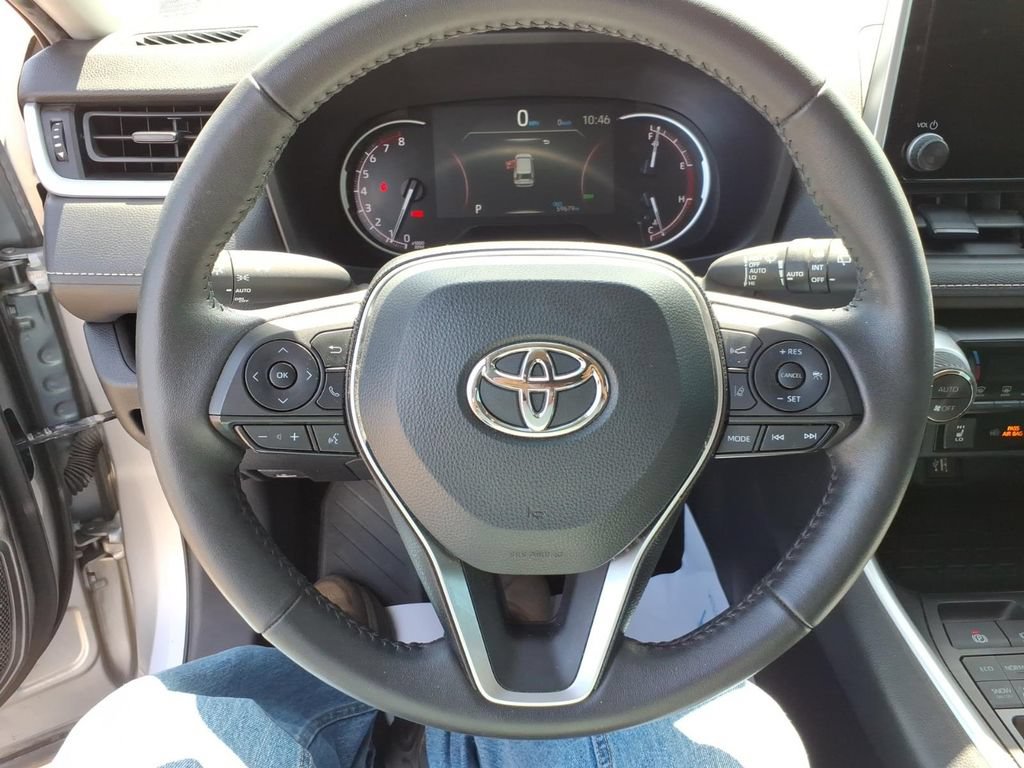 Used 2023 Toyota RAV4 XLE w/ XLE Grade Weather Package AWD/4WD image 20