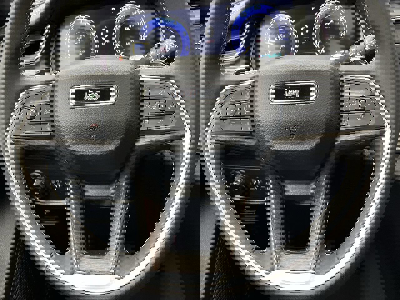 Used 2024 Jeep Grand Cherokee L Limited w/ Luxury Tech Group II image 16