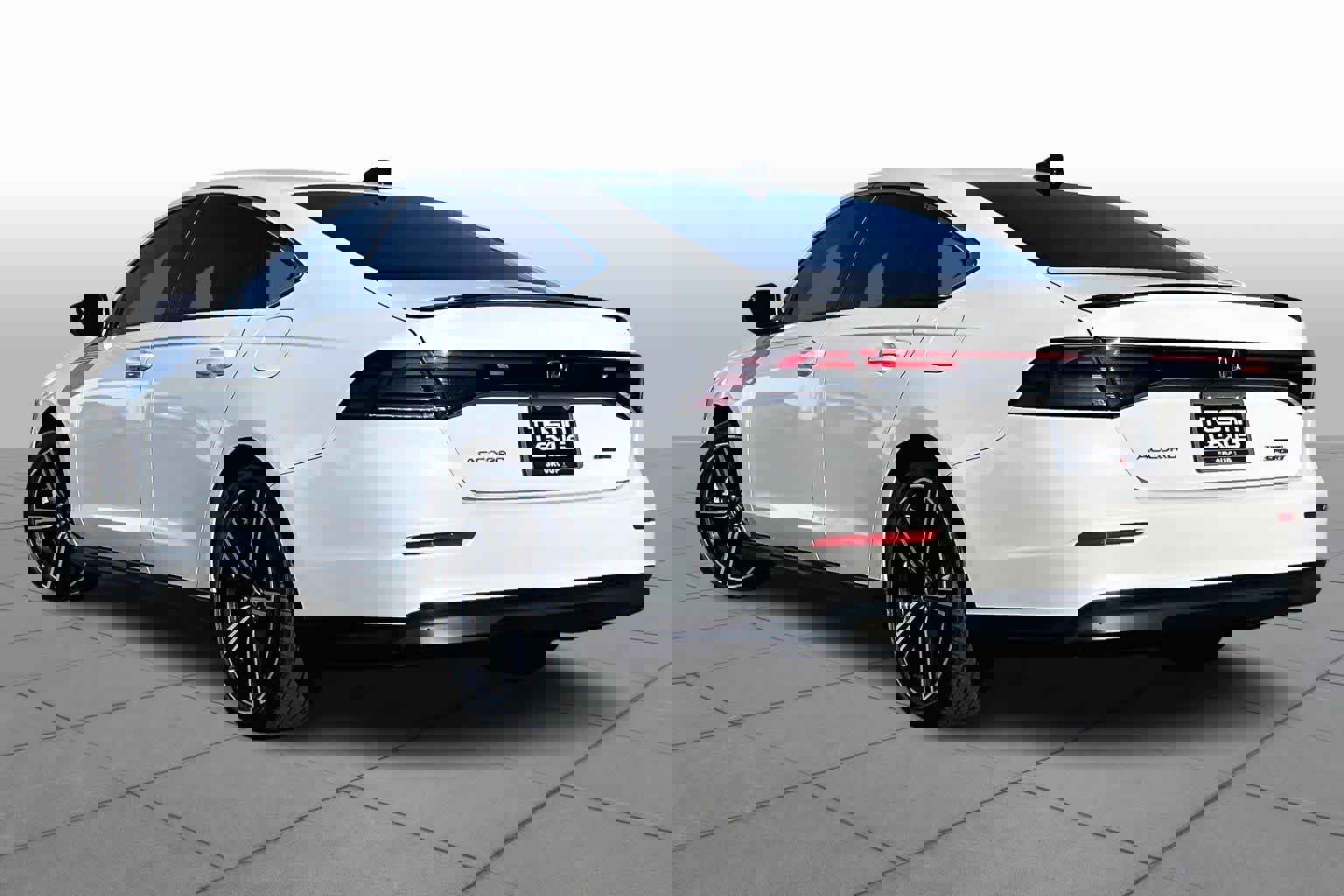 Used 2024 Honda Accord Sport image 11