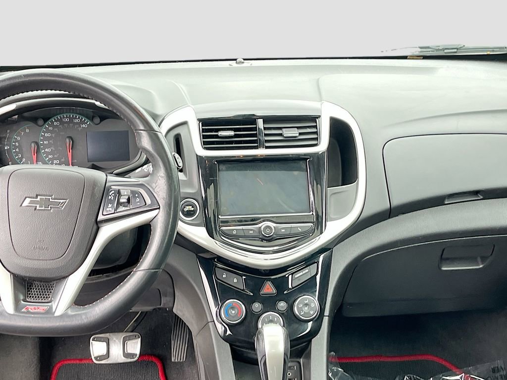 Used 2018 Chevrolet Sonic LT w/ Fun and Sun Package FWD image 22