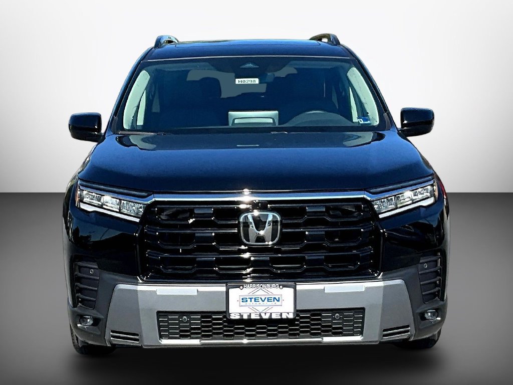 New 2026 Honda Pilot Touring image 2