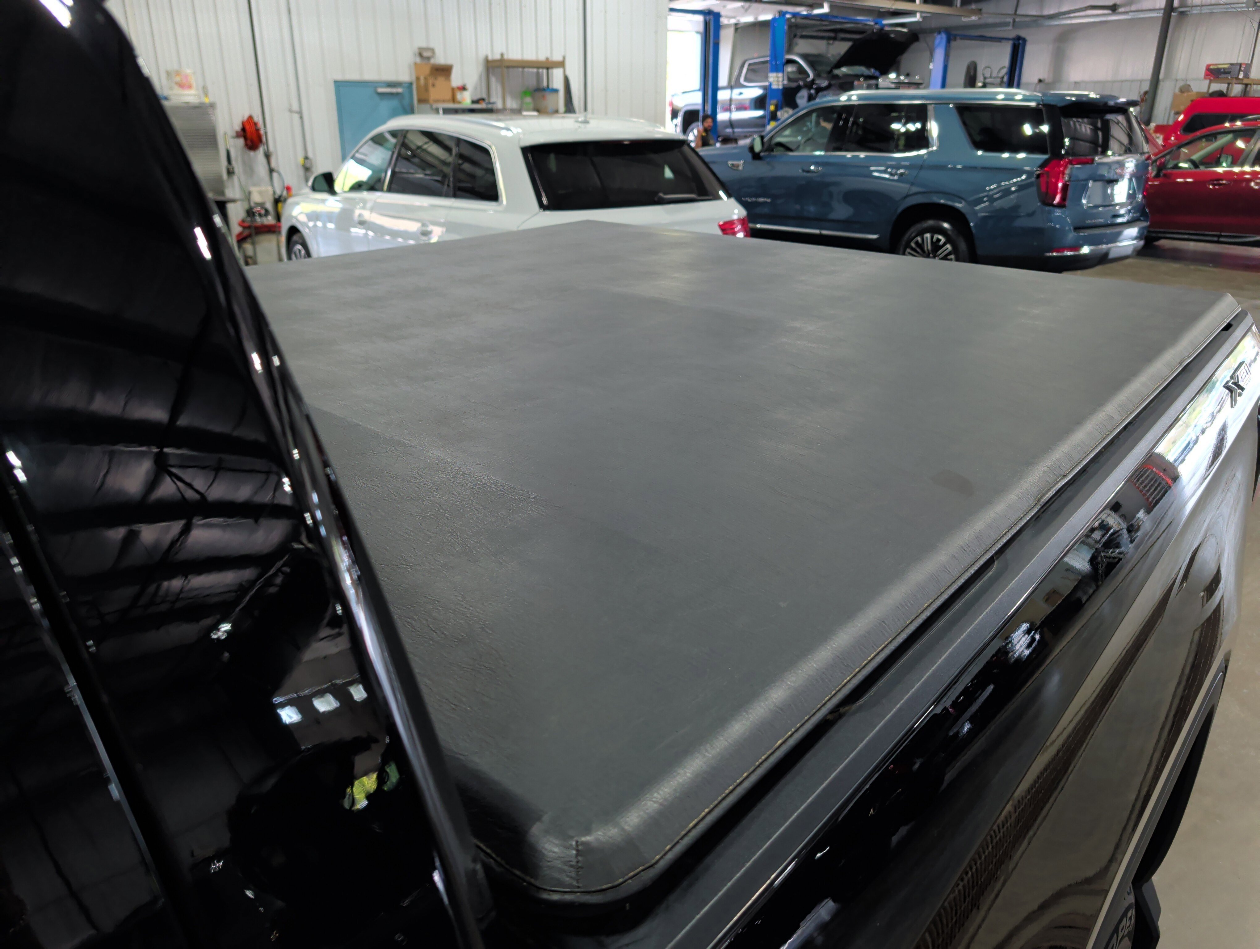 Used 2020 GMC Sierra 1500 SLT w/ SLT Premium Plus Package AWD/4WD image 7