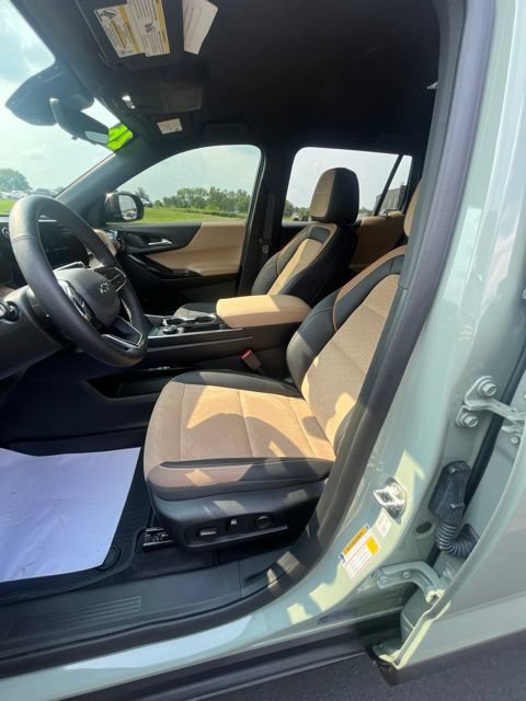 Used 2026 Chevrolet Equinox ACTIV w/ Safety and Technology Package AWD/4WD image 11