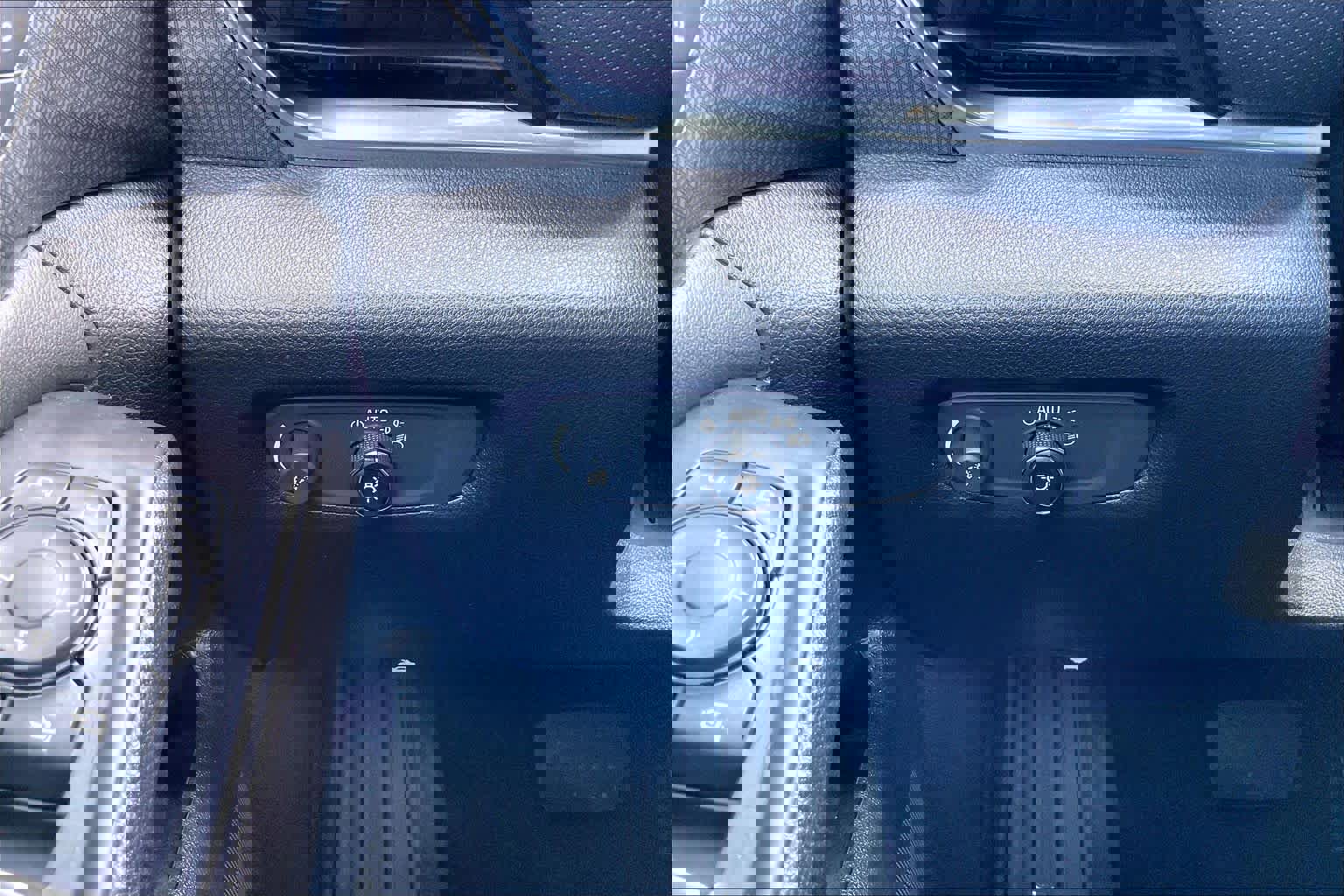 Certified 2022 Chevrolet Traverse Premier image 33