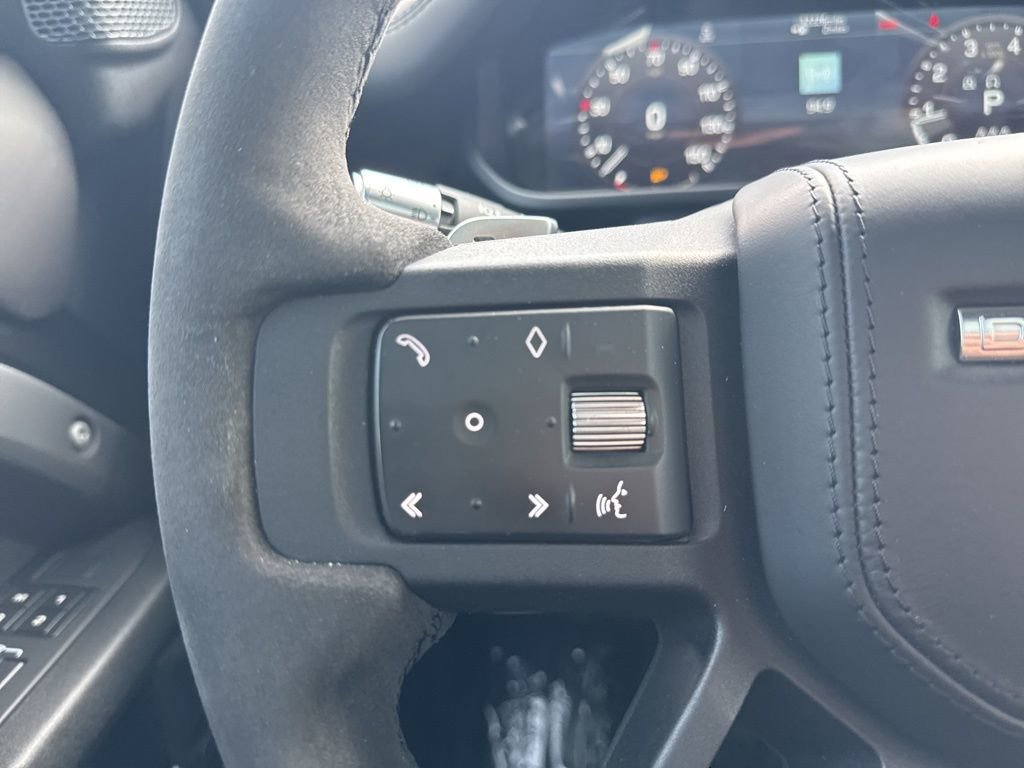 Used 2022 Land Rover Defender 110 V8 image 25