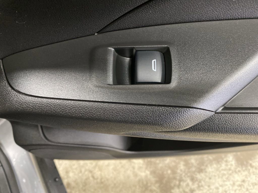 New 2026 Chevrolet Trax ACTIV w/ Sunroof Package image 28