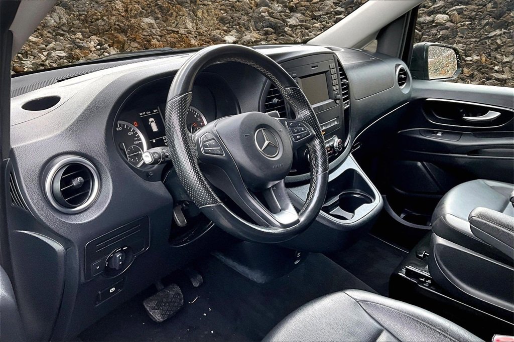Used 2018 Mercedes-Benz Metris Passenger image 12