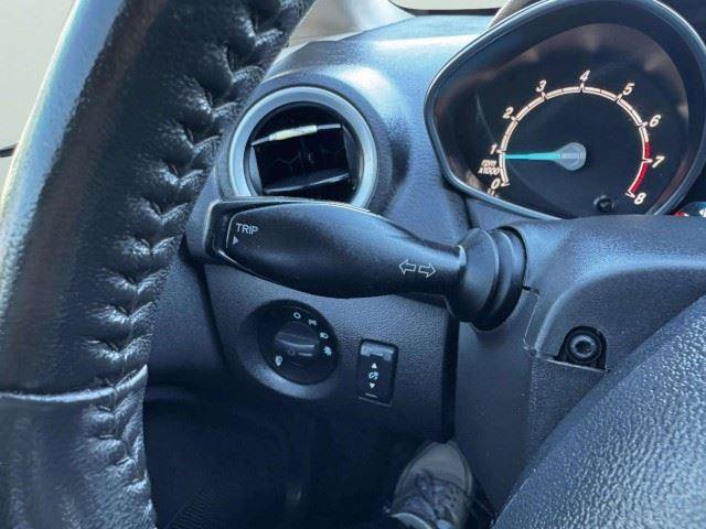 Used 2014 Ford Fiesta Titanium FWD image 24