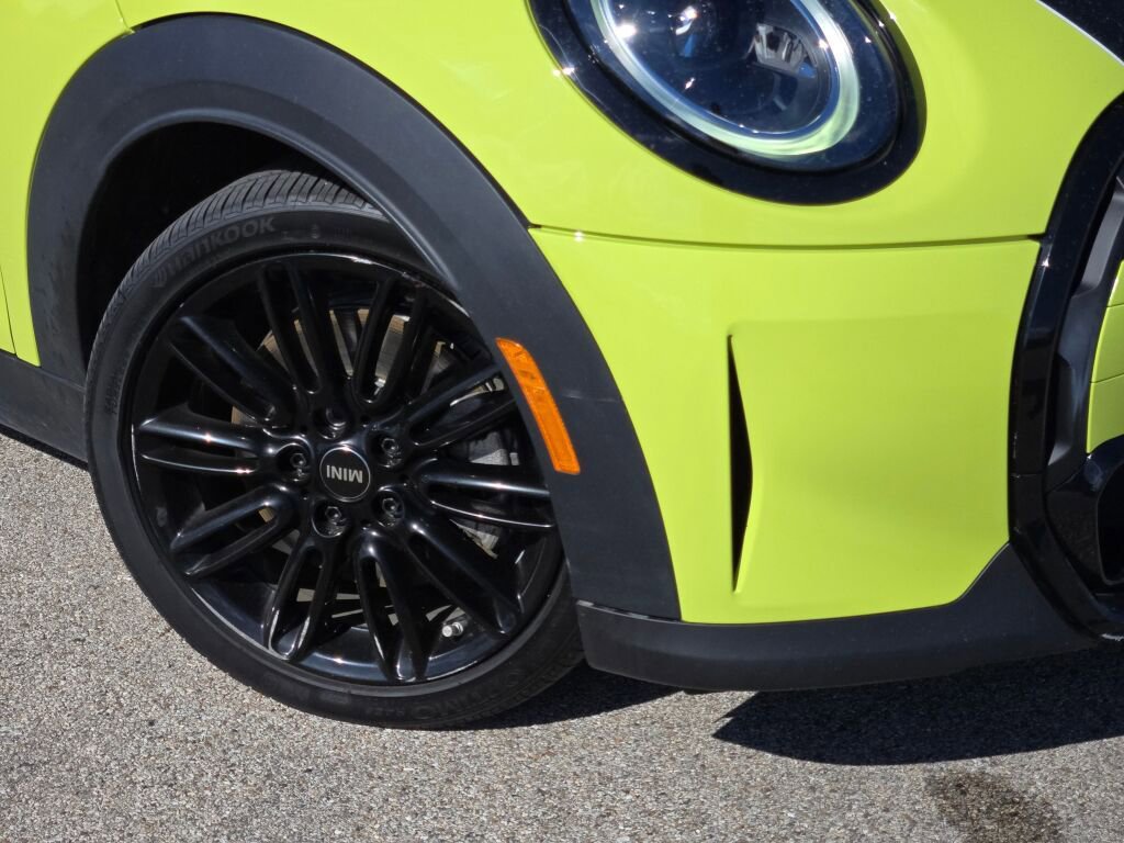 Used 2023 MINI Cooper S FWD image 3