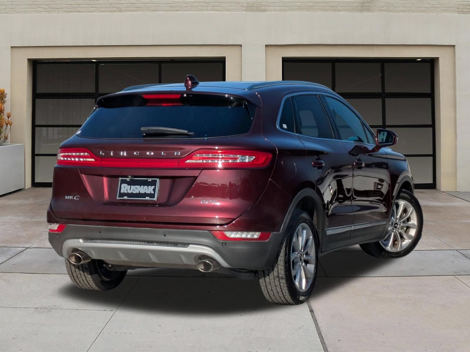 Used 2017 Lincoln MKC Select w/ Select Plus Package FWD image 4