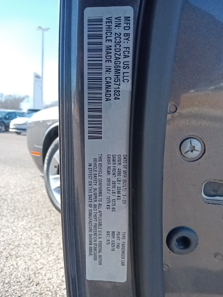 Used 2021 Dodge Challenger SXT image 32