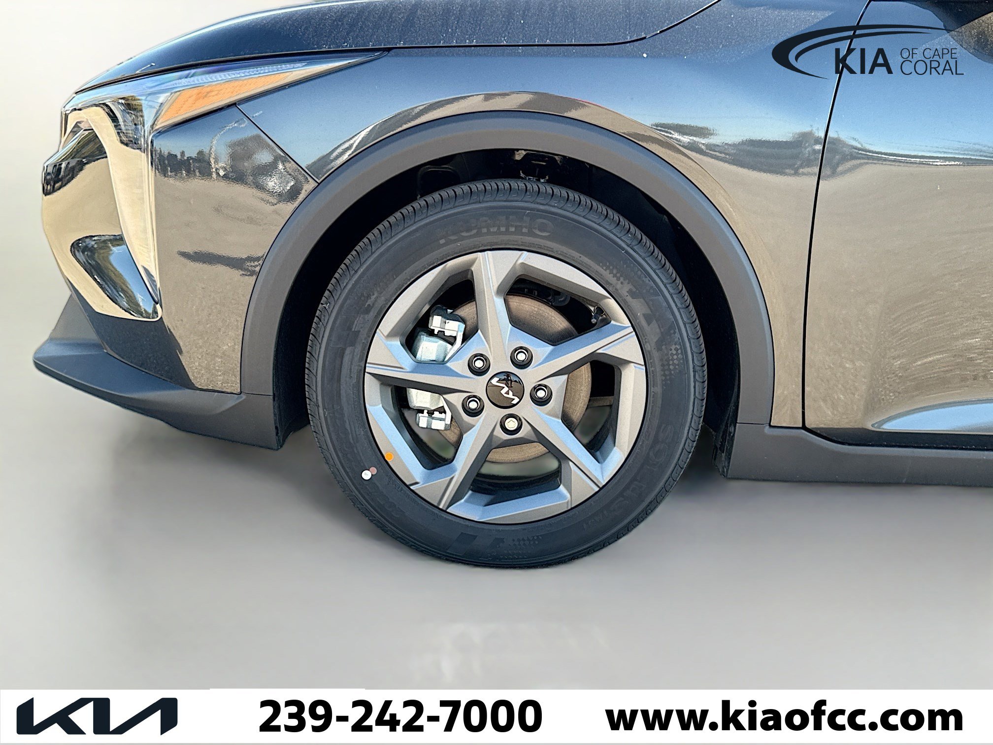 New 2025 Kia K4 LXS image 36