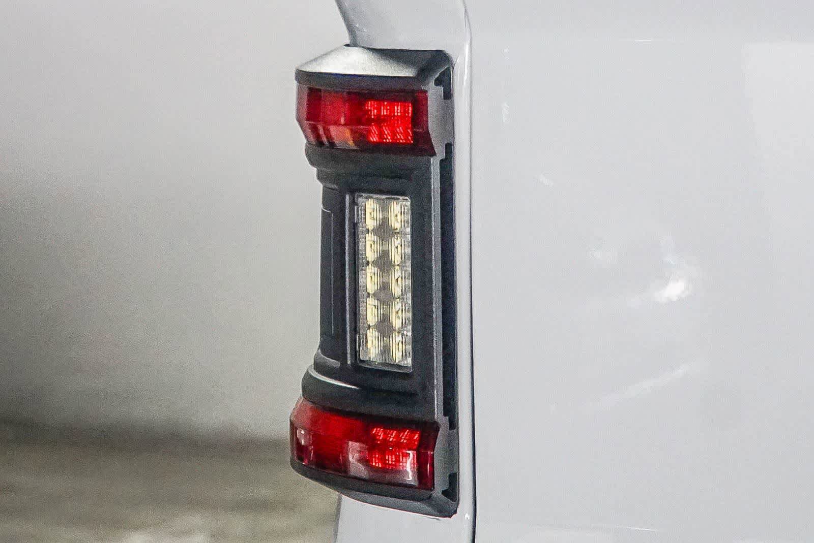 Used 2020 Jeep Gladiator Rubicon AWD/4WD image 11