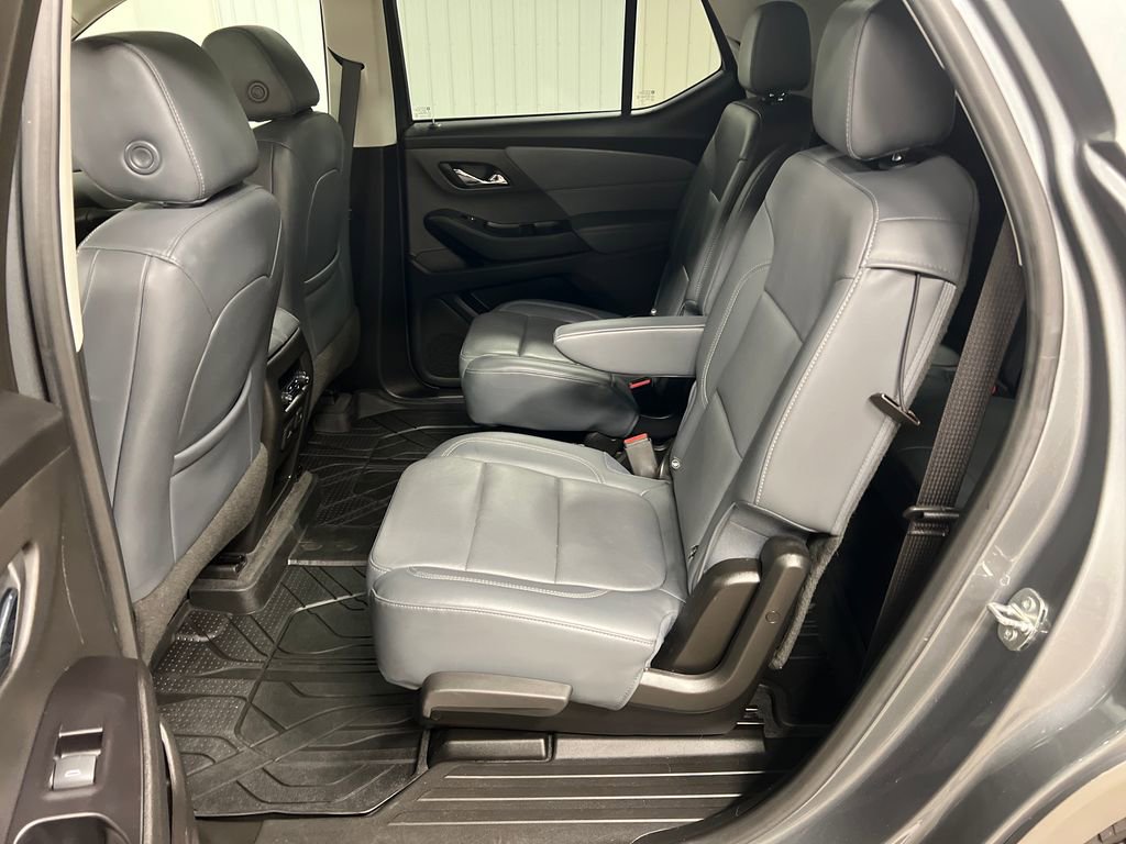 Certified 2020 Chevrolet Traverse Premier w/ LPO, Floor Liner Package AWD/4WD image 14