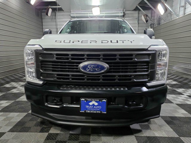 Used 2023 Ford F350 XL AWD/4WD image 3