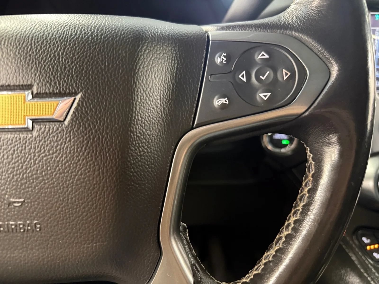 Used 2020 Chevrolet Suburban Premier AWD/4WD image 26