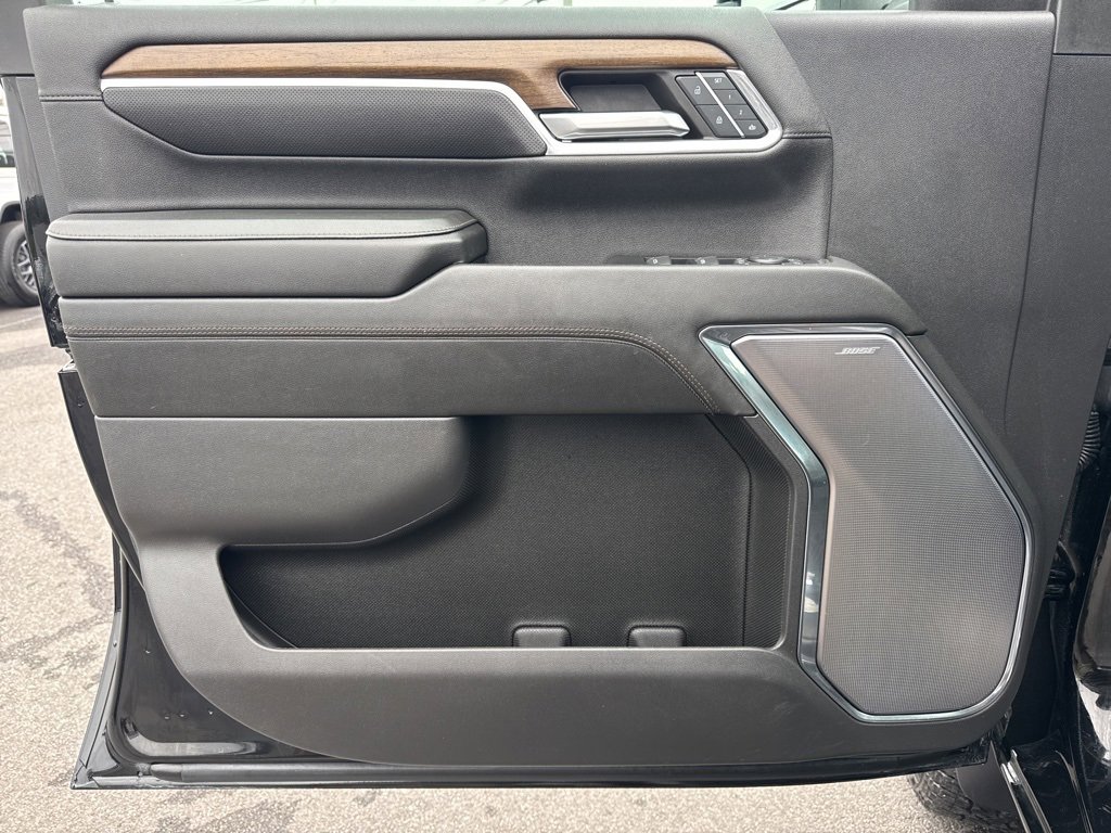 Used 2024 Chevrolet Silverado 2500 High Country w/ High Country Premium Package image 33